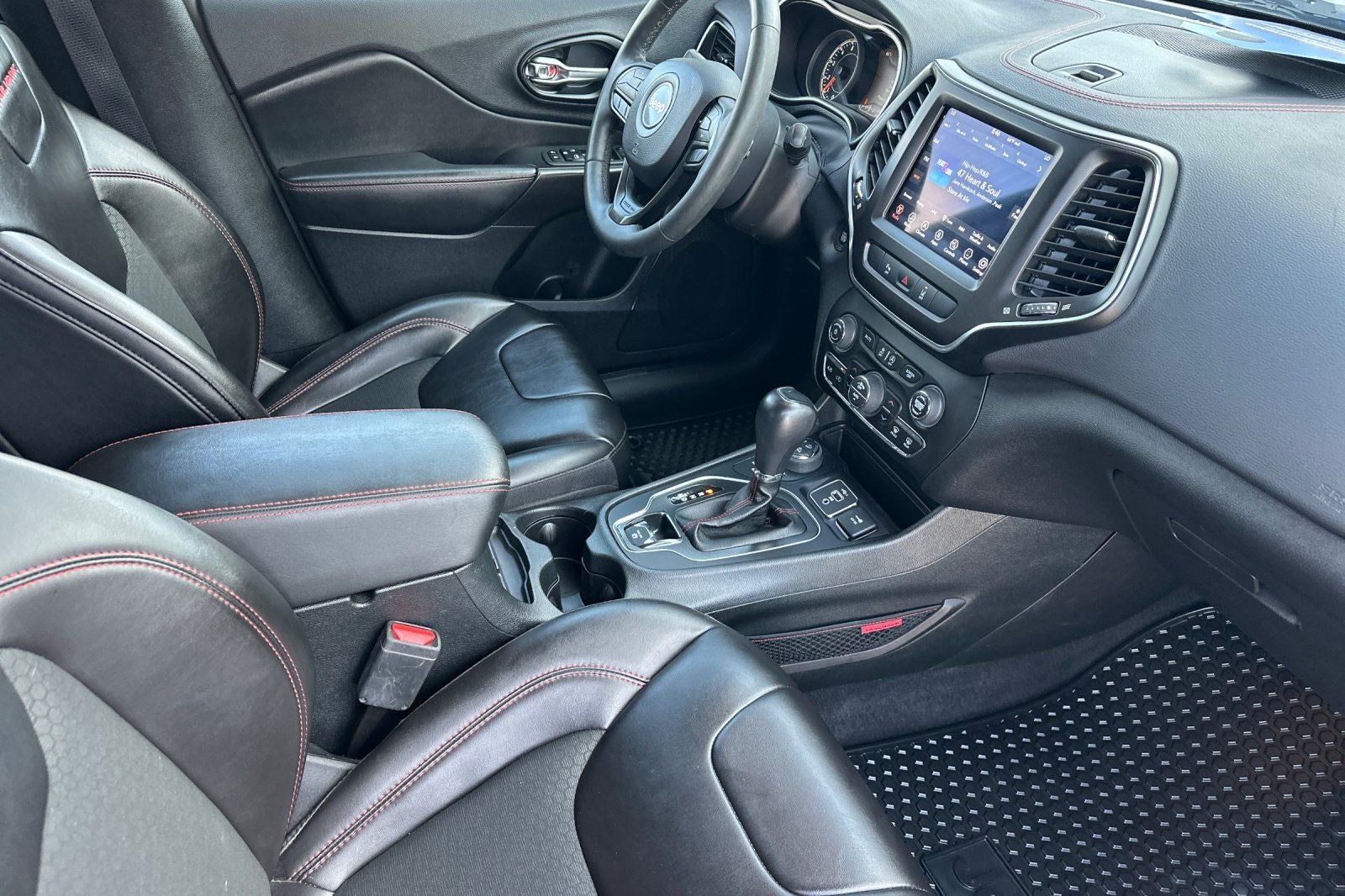 2022 Jeep Cherokee Trailhawk