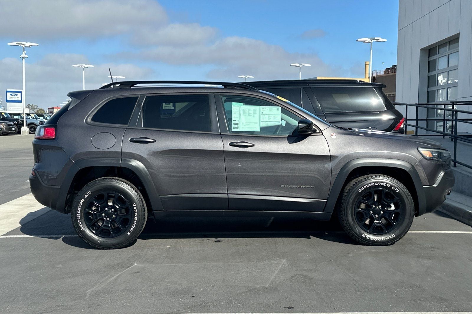 2022 Jeep Cherokee Trailhawk