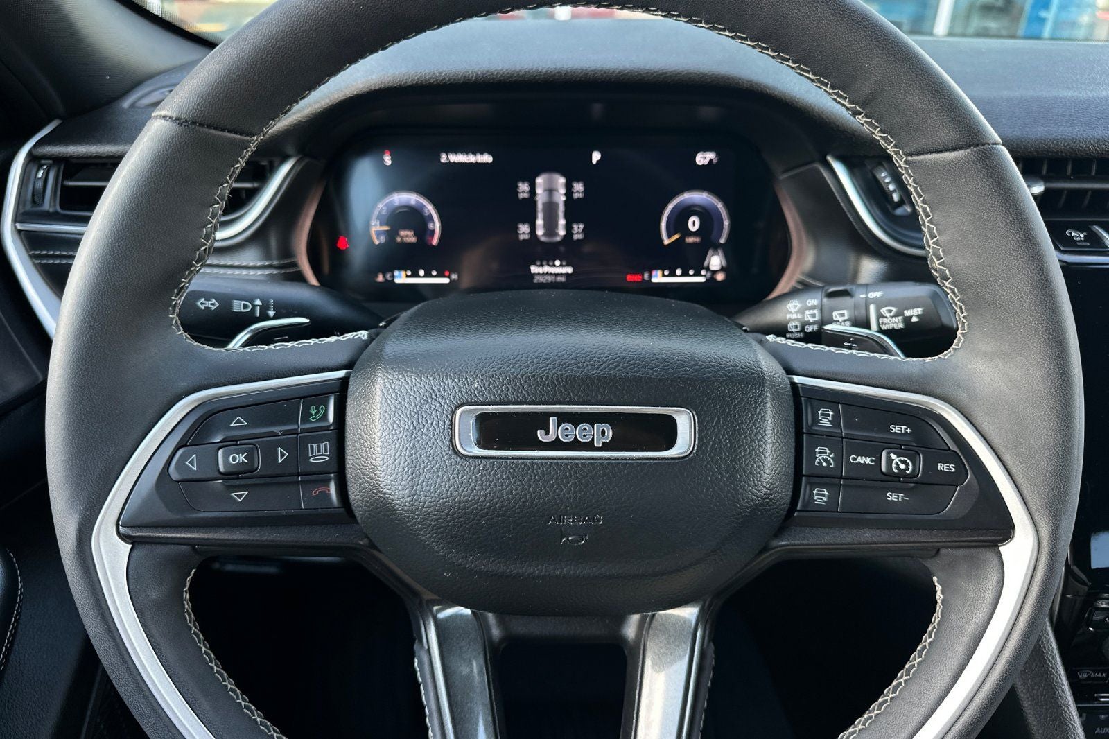2023 Jeep Grand Cherokee Altitude