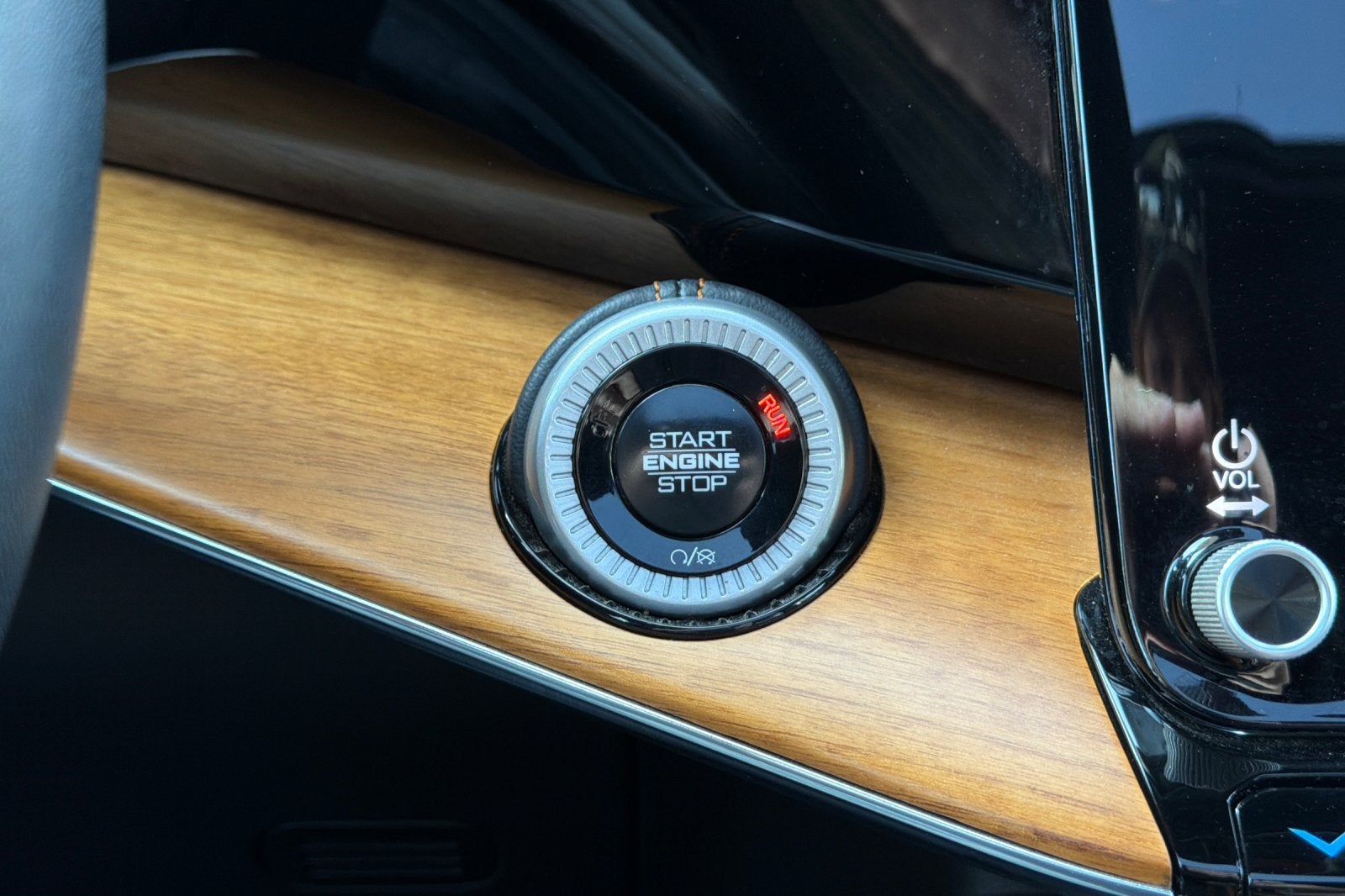 2024 Jeep Grand Wagoneer L Series III