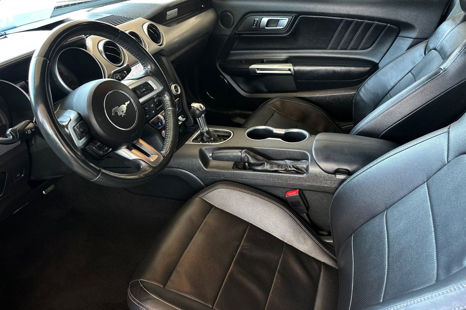 2023 Ford Mustang EcoBoost Premium