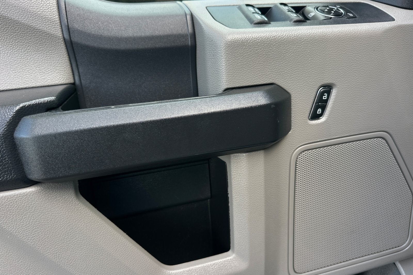 2022 Ford F-350SD XL DRW