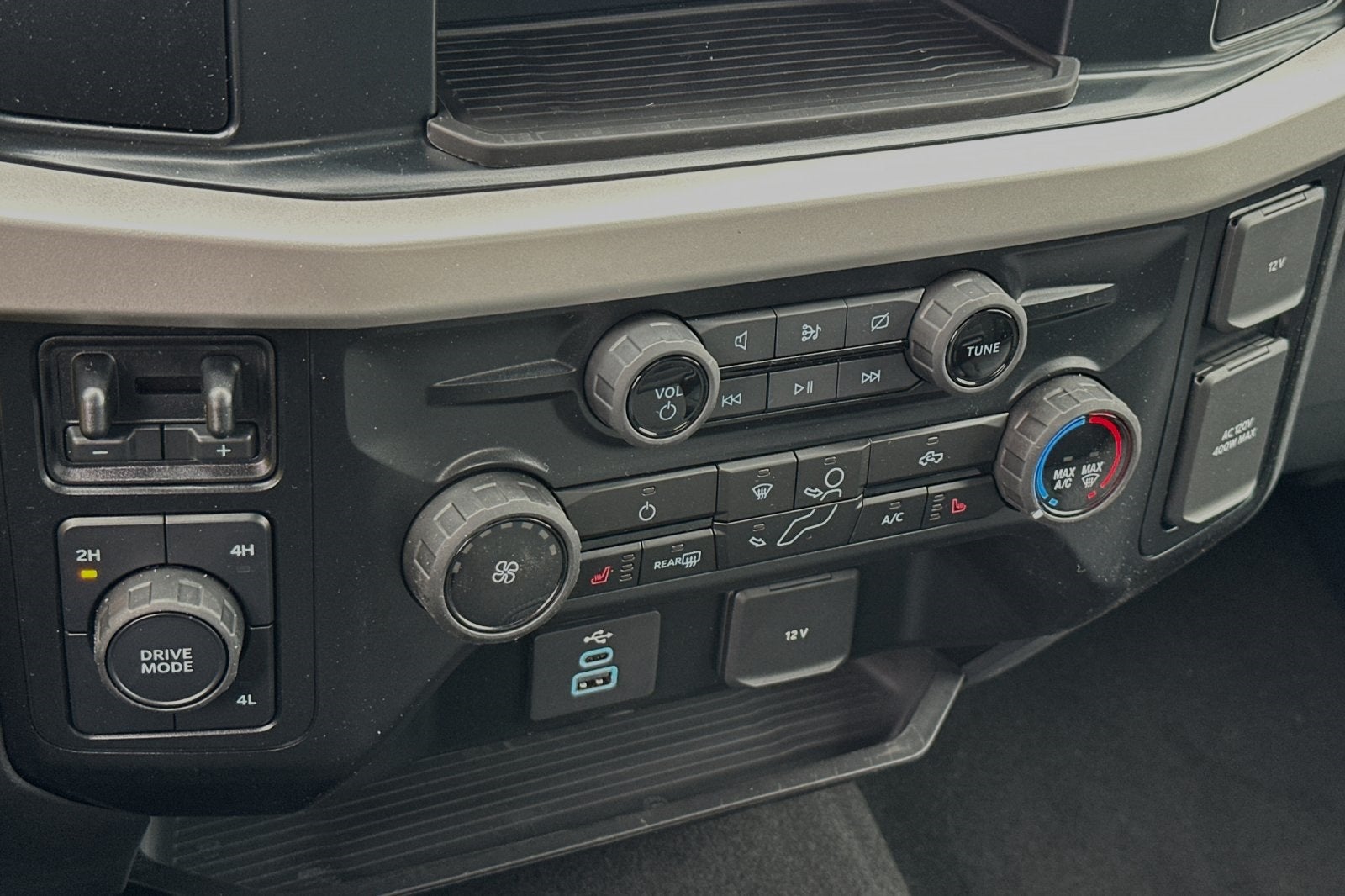 2024 Ford F-350SD XLT DRW