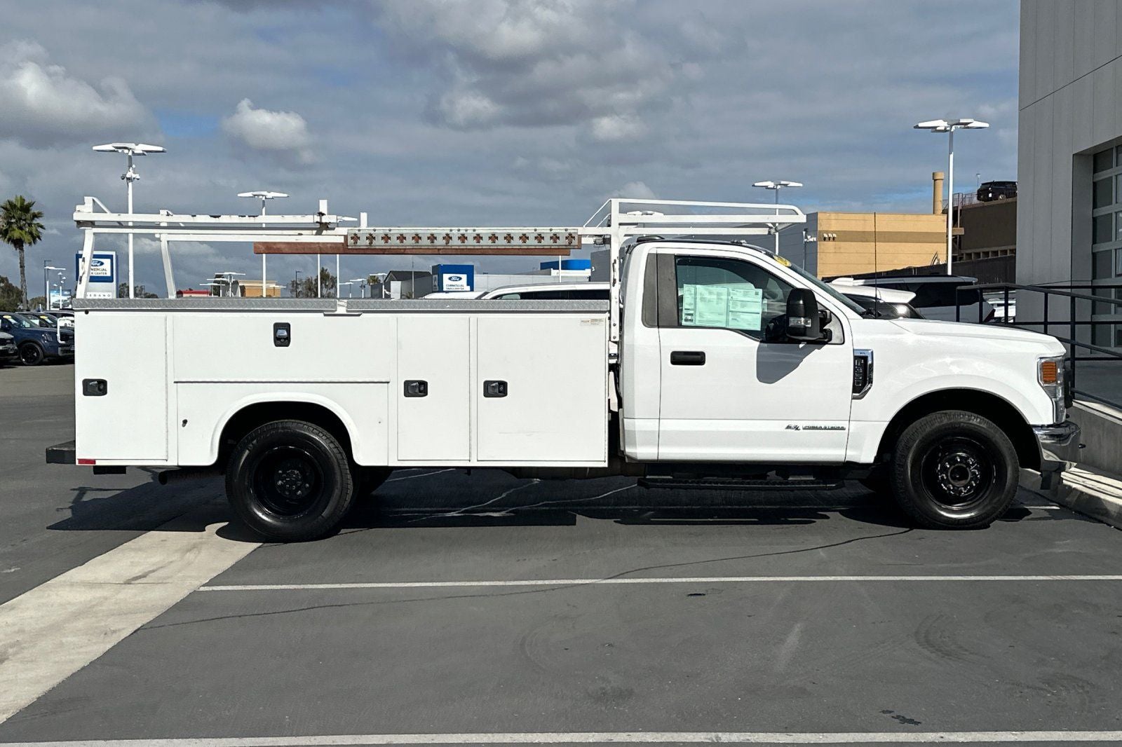 2022 Ford F-350SD XL DRW