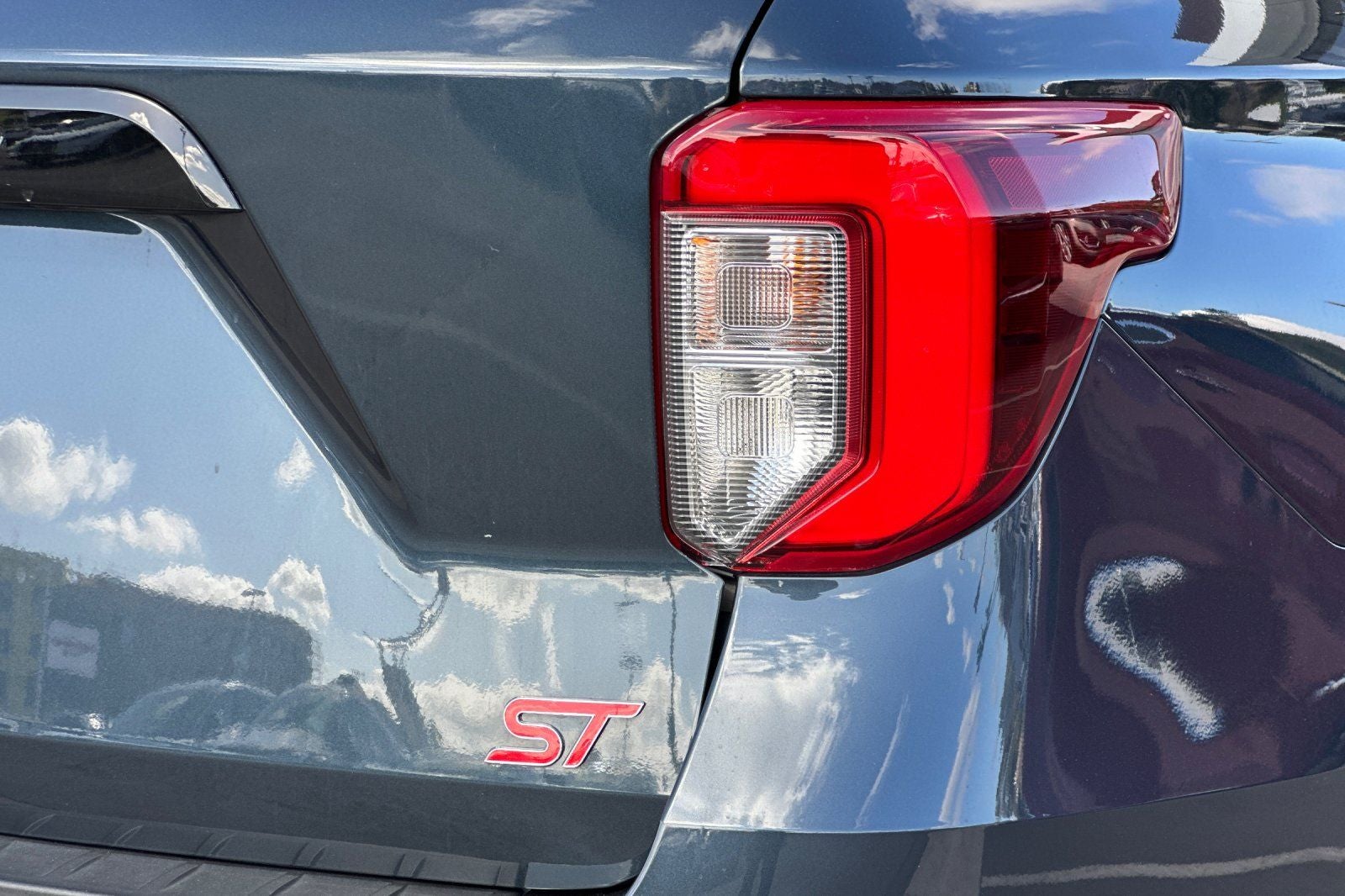 2024 Ford Explorer ST