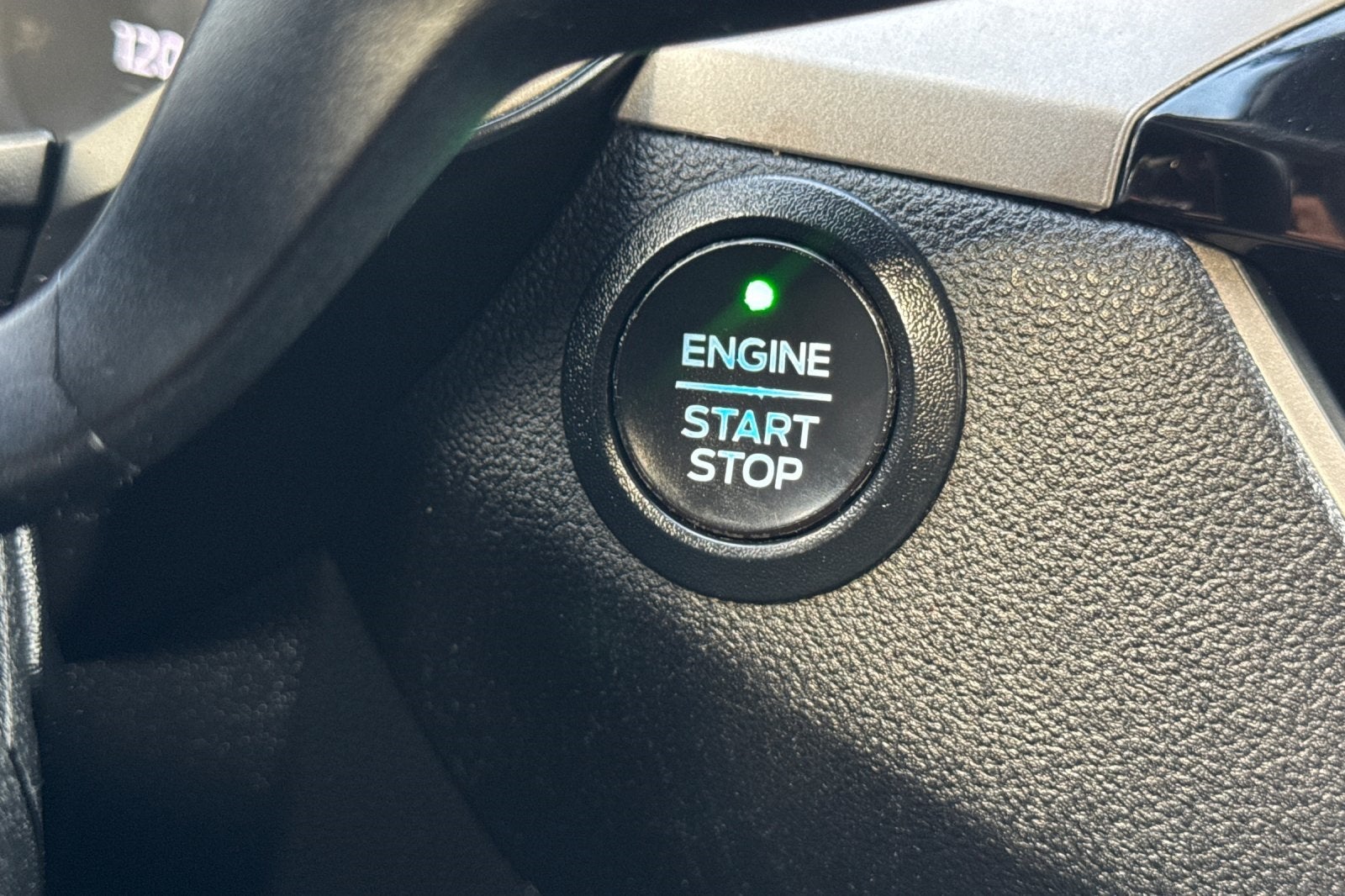 2022 Ford Escape Hybrid SE