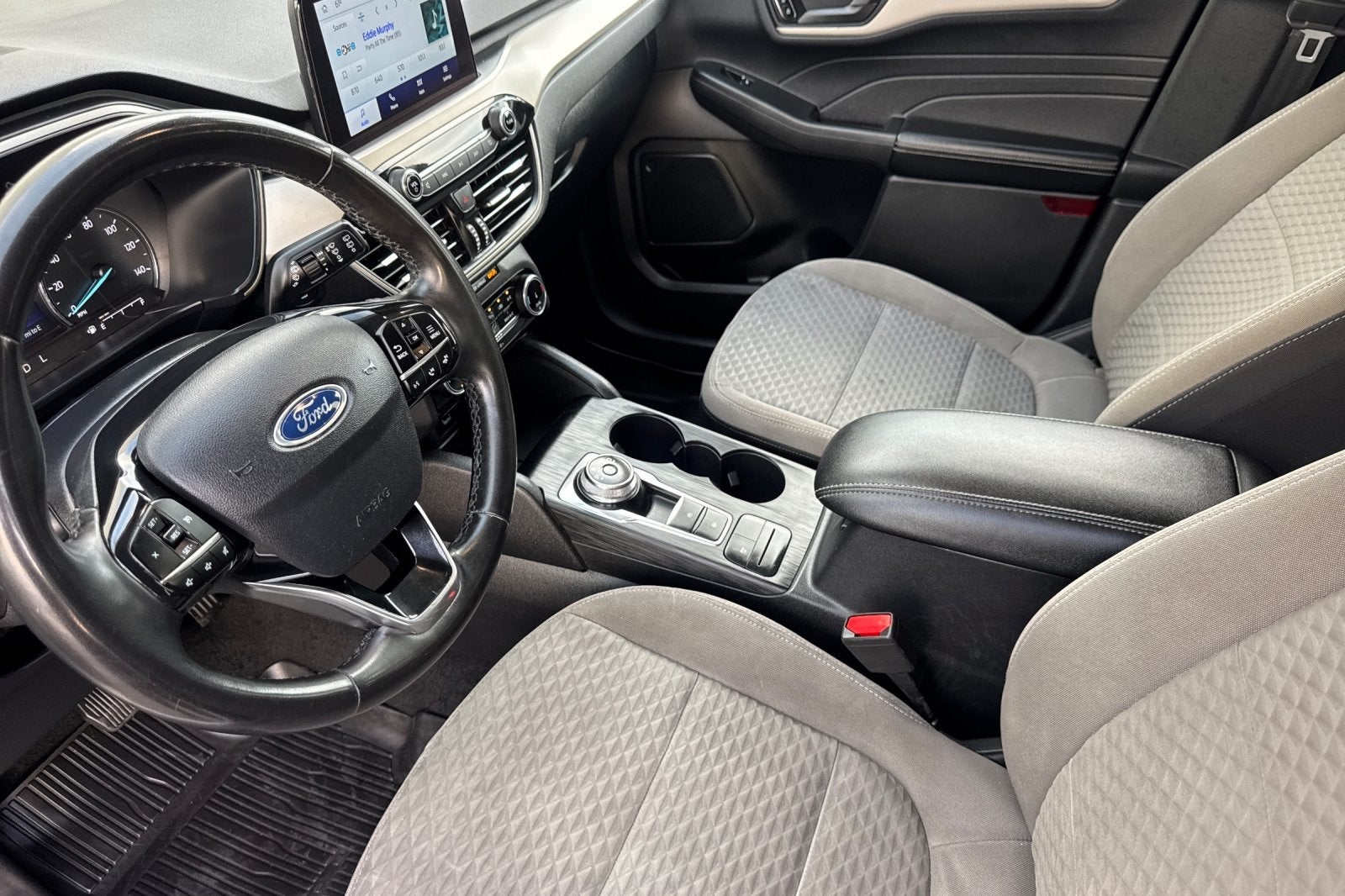 2022 Ford Escape Hybrid SE