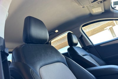 2022 Ford Escape Hybrid Titanium