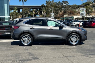 2022 Ford Escape Hybrid Titanium