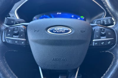 2022 Ford Escape Hybrid Titanium