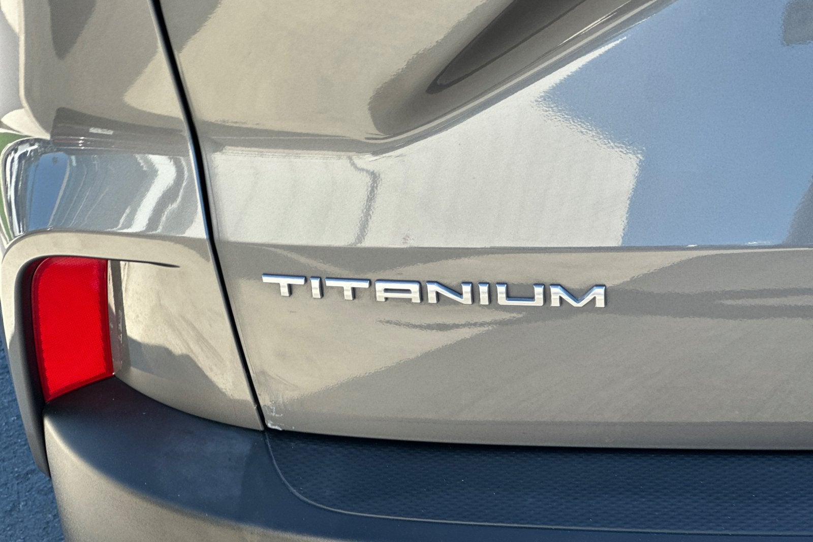 2022 Ford Escape Hybrid Titanium