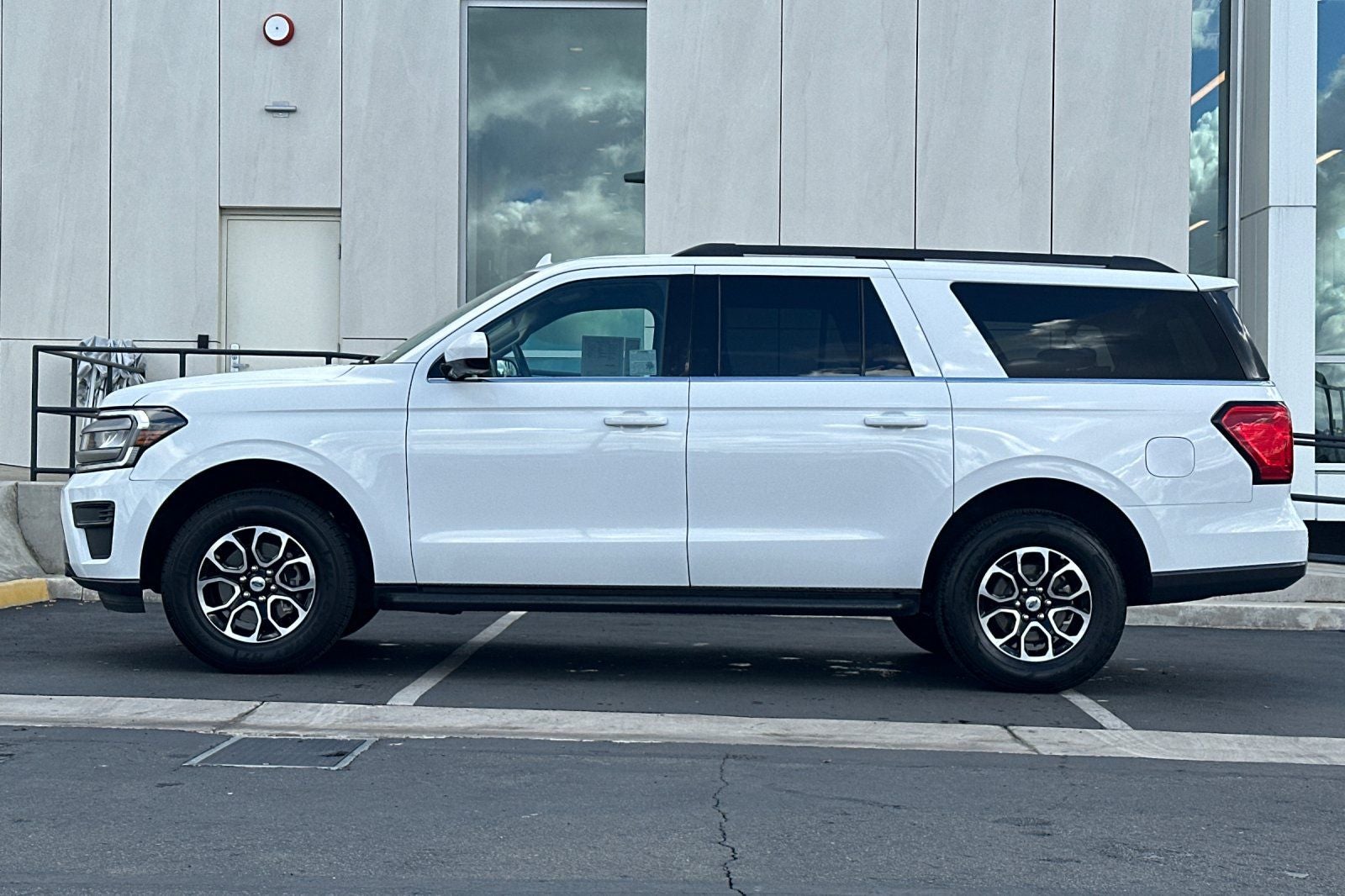 2024 Ford Expedition Max XLT