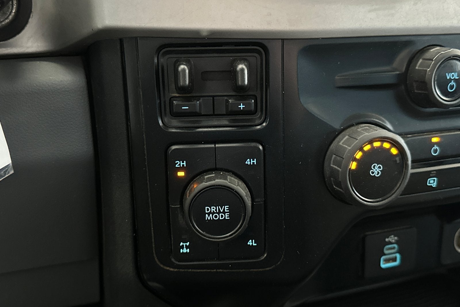 2023 Ford F-350SD XLT