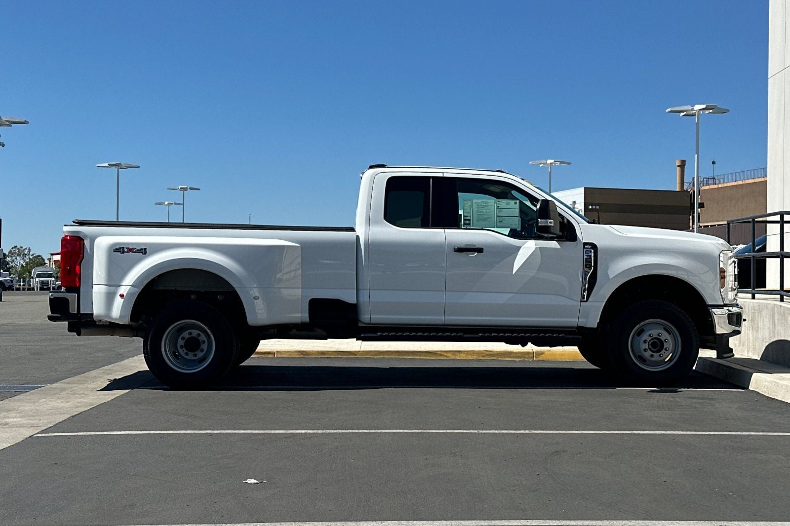 2024 Ford F-350SD XLT DRW