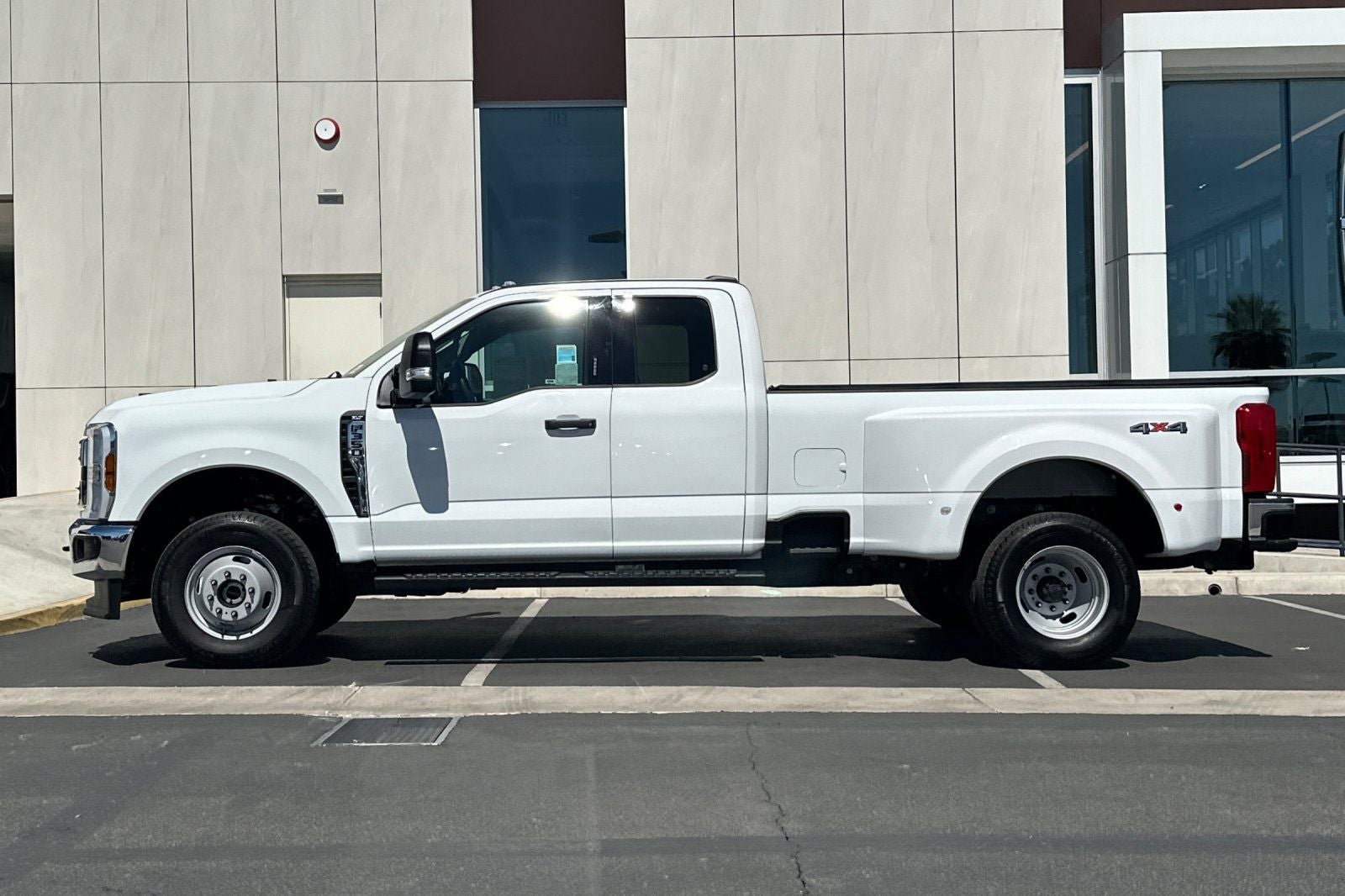 2024 Ford F-350SD XLT DRW