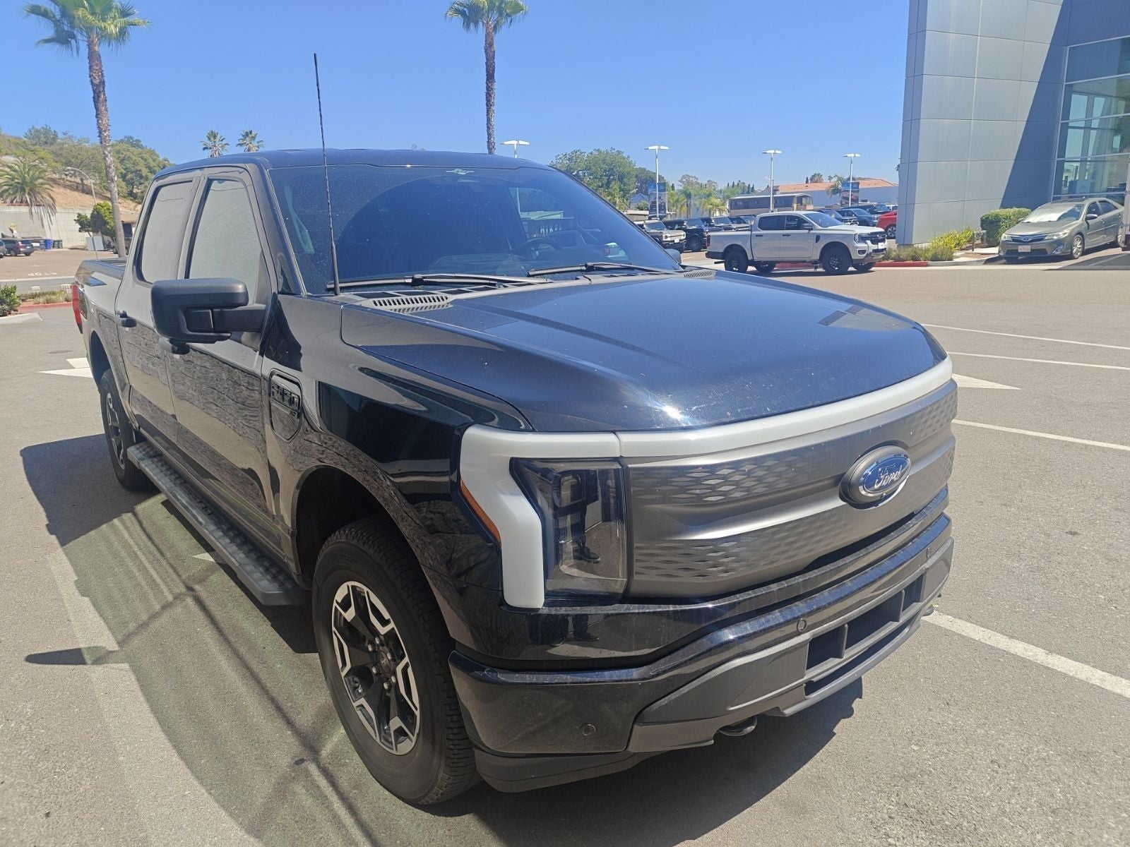 2023 Ford F-150 Lightning XLT
