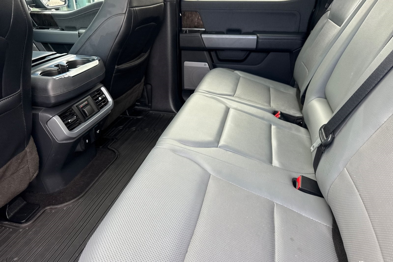 2023 Ford F-150 Lightning Lariat