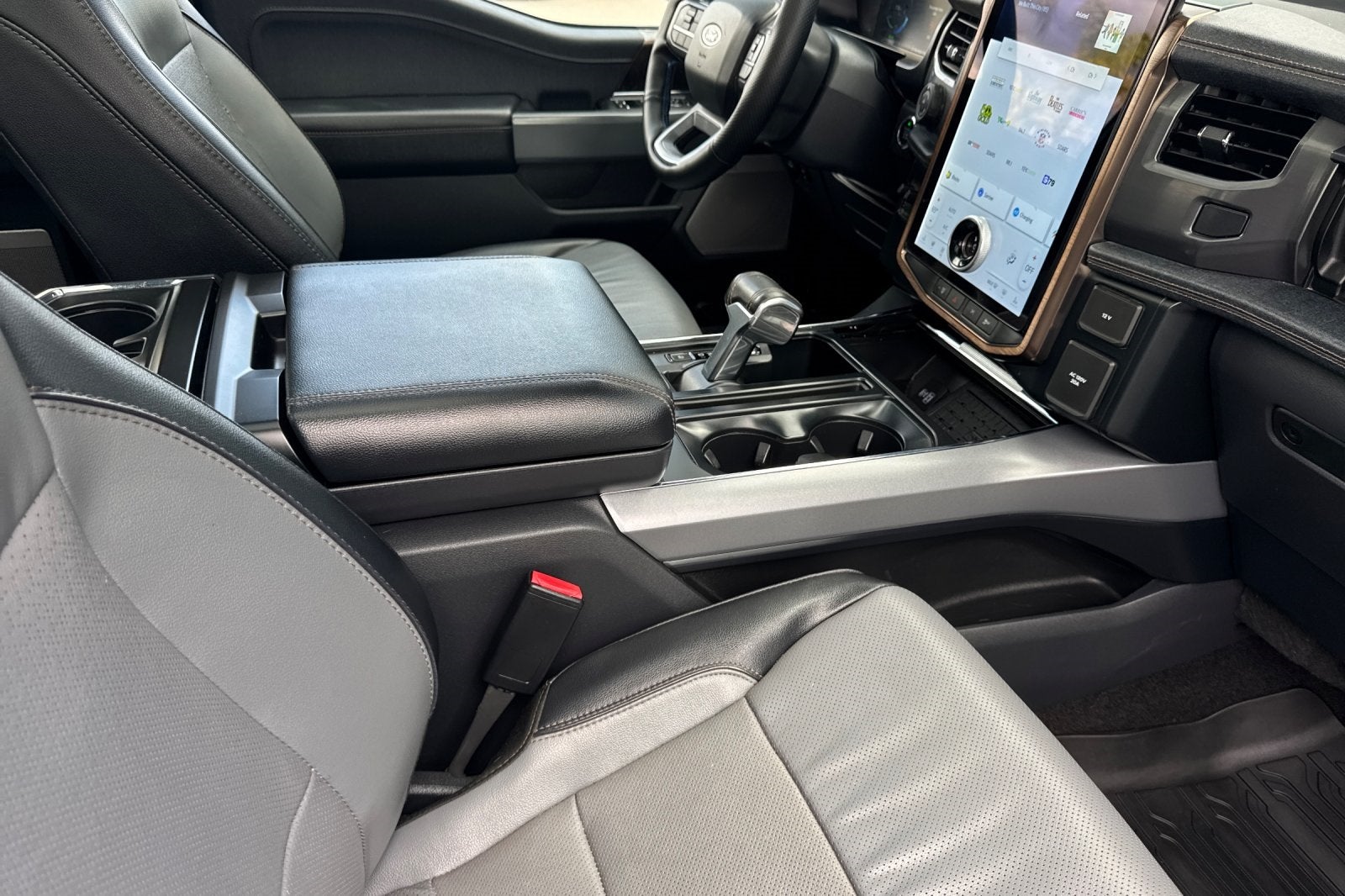 2023 Ford F-150 Lightning Lariat