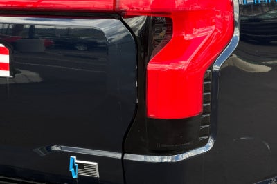 2023 Ford F-150 Lightning Lariat