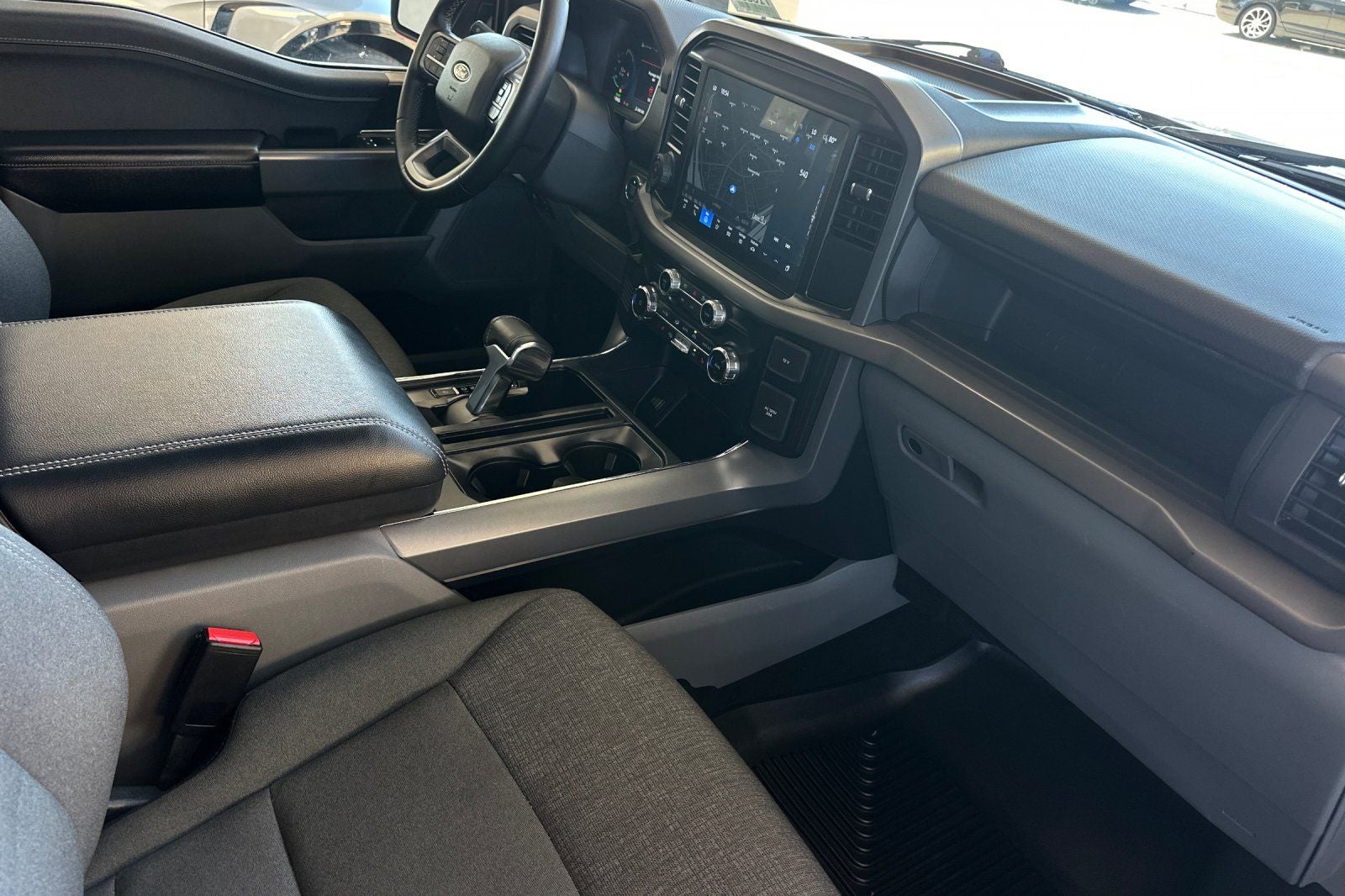 2025 Ford F-150 Lightning XLT