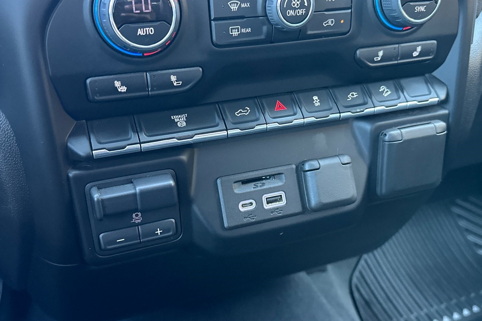 2023 Chevrolet Silverado 3500HD LTZ