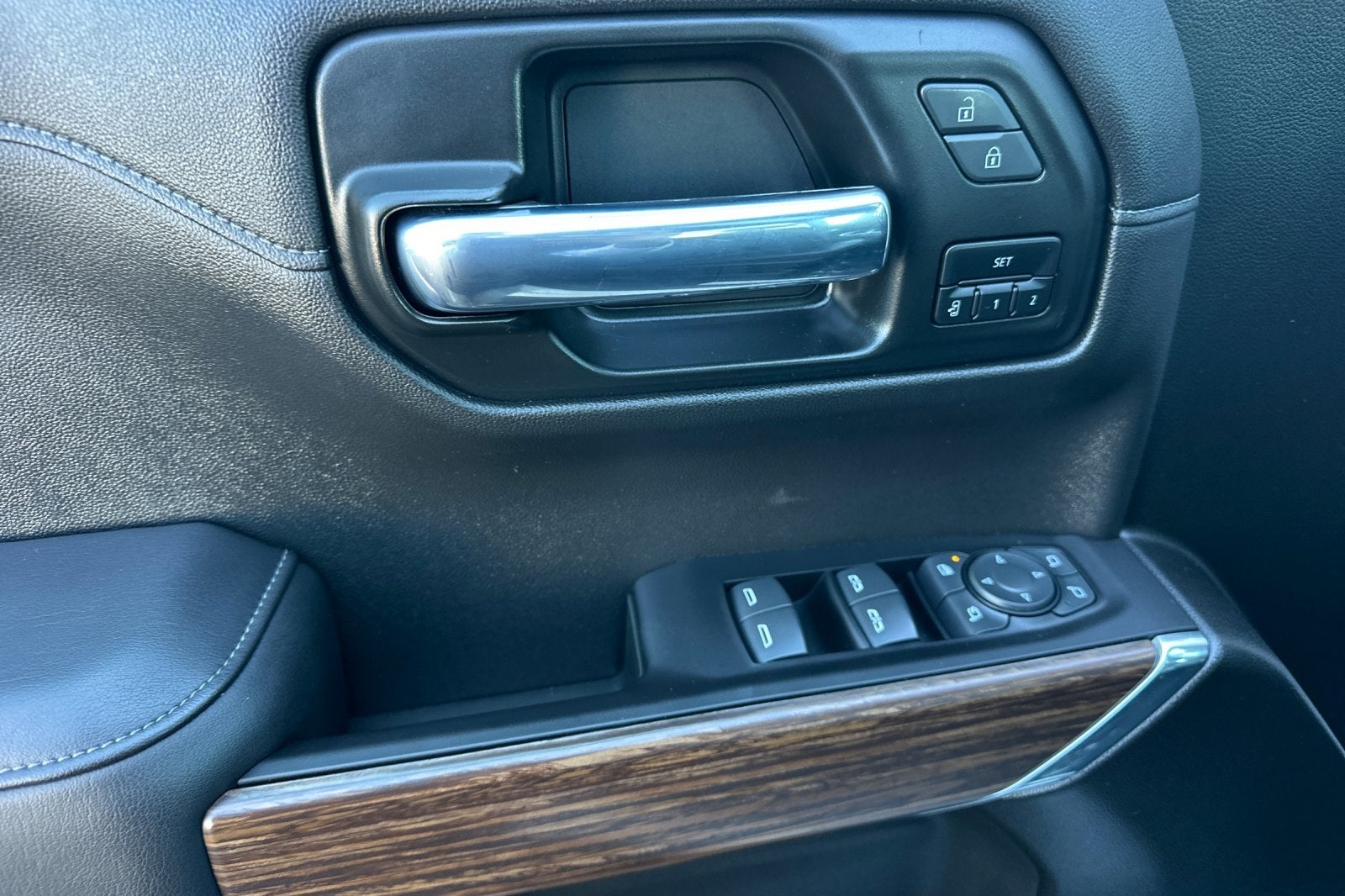 2022 Chevrolet Silverado 1500 LTD High Country