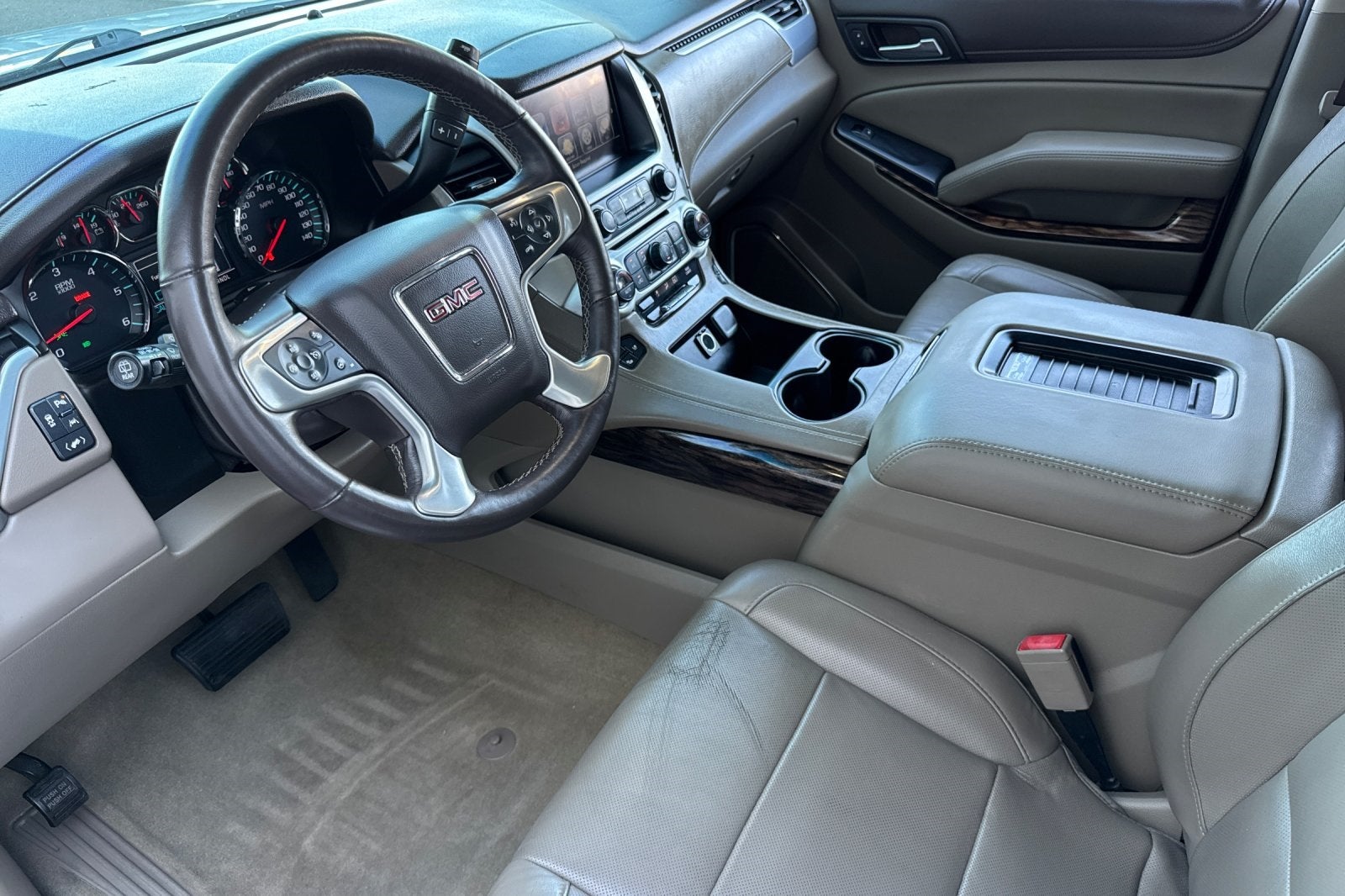 2017 GMC Yukon SLT