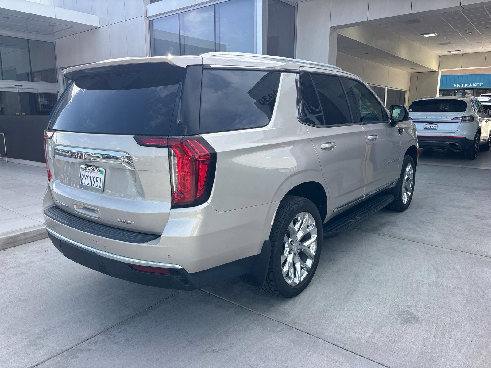 2021 GMC Yukon SLT