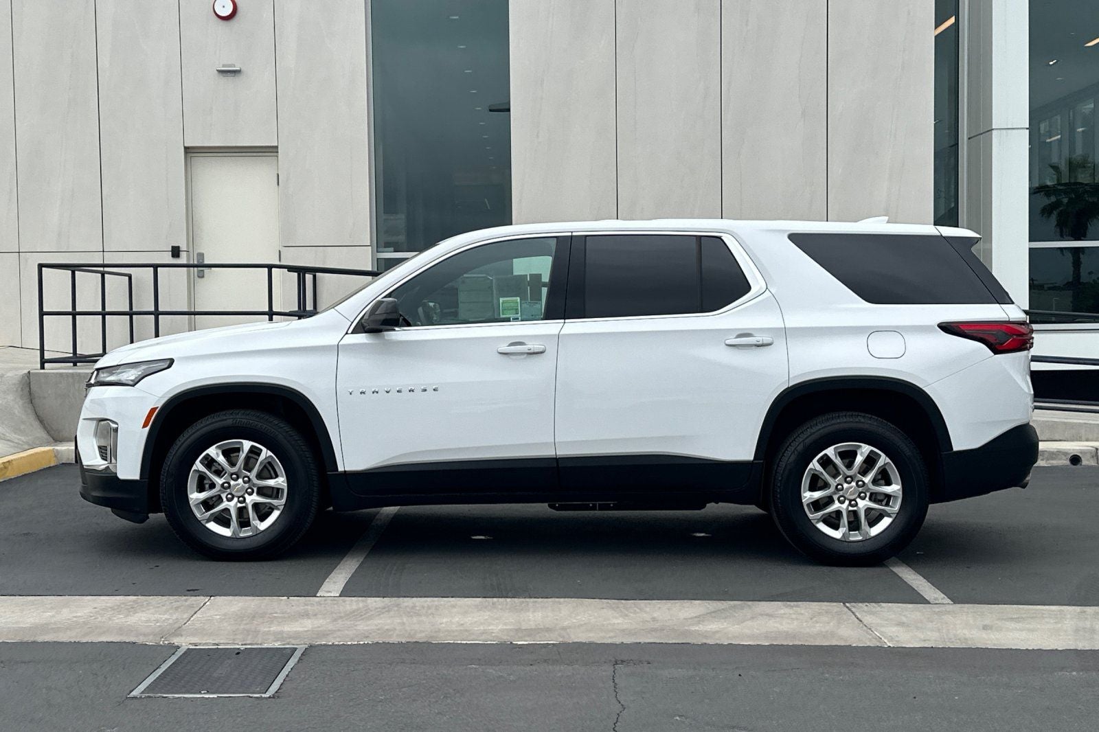 2022 Chevrolet Traverse LS
