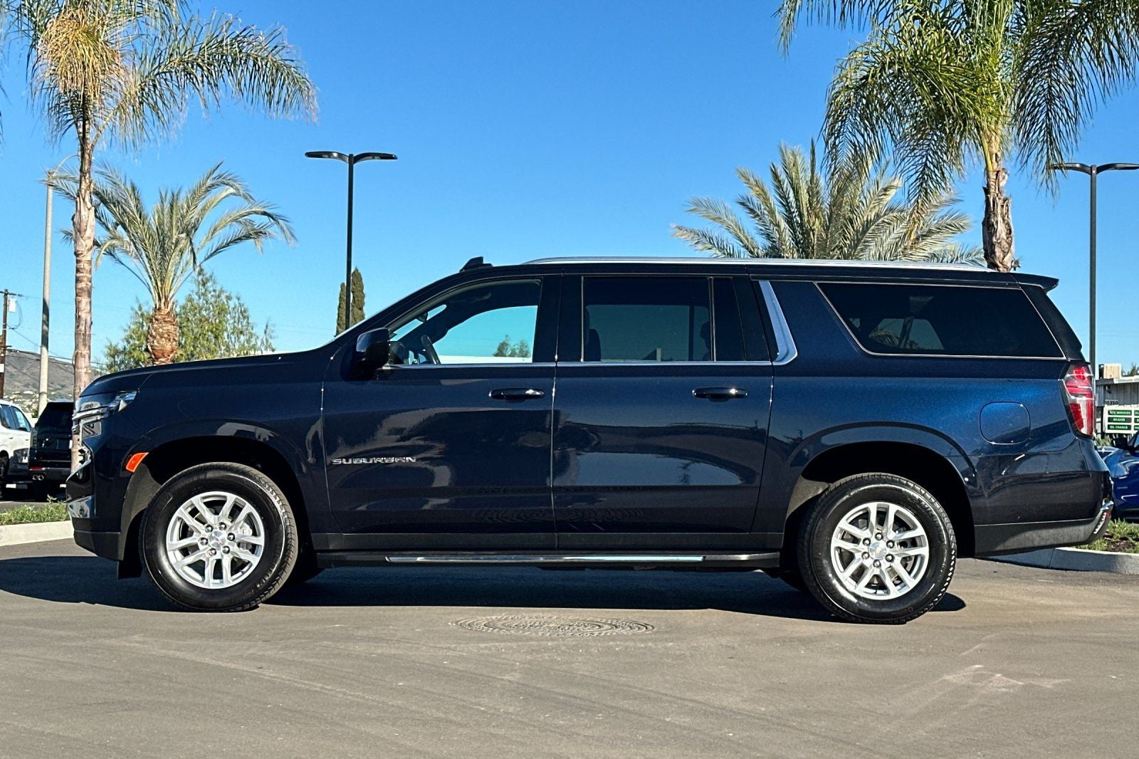 2024 Chevrolet Suburban LT