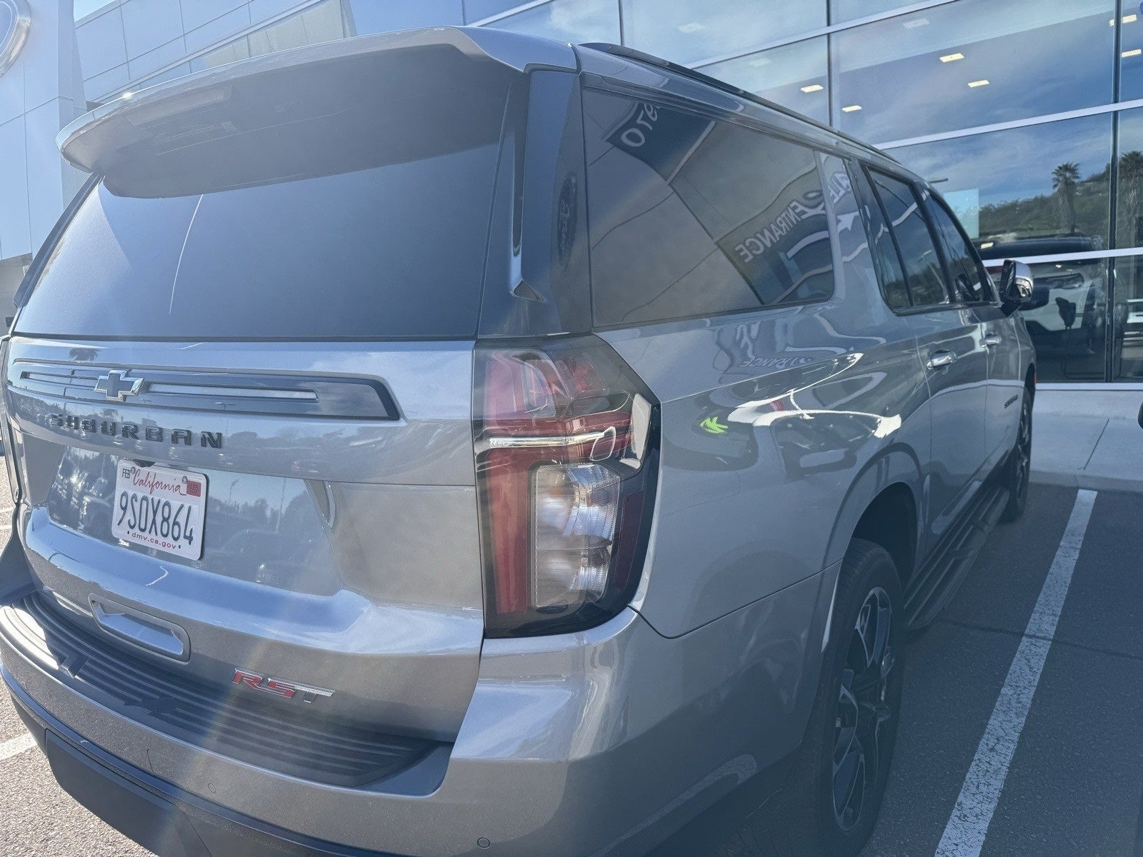 2024 Chevrolet Suburban RST