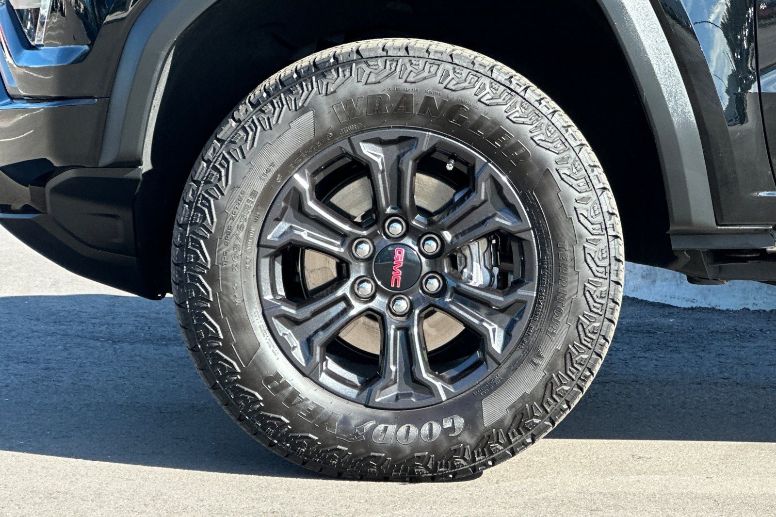 2025 GMC Canyon Elevation