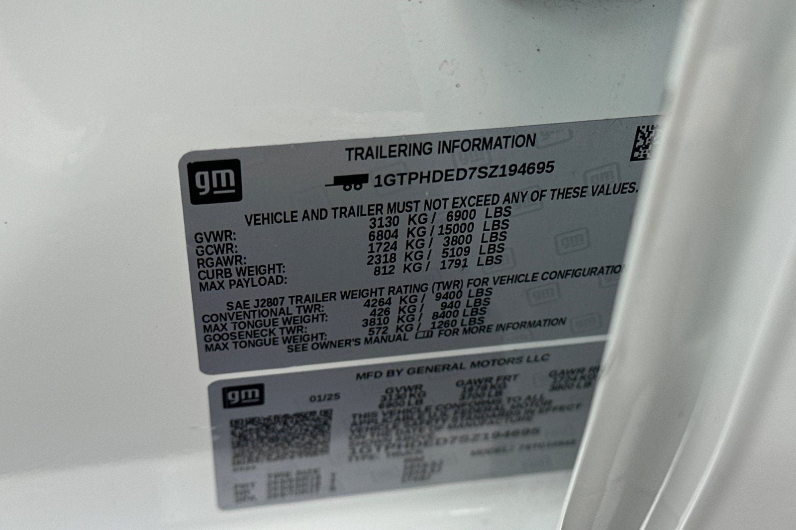 2025 GMC Sierra 1500 SLT