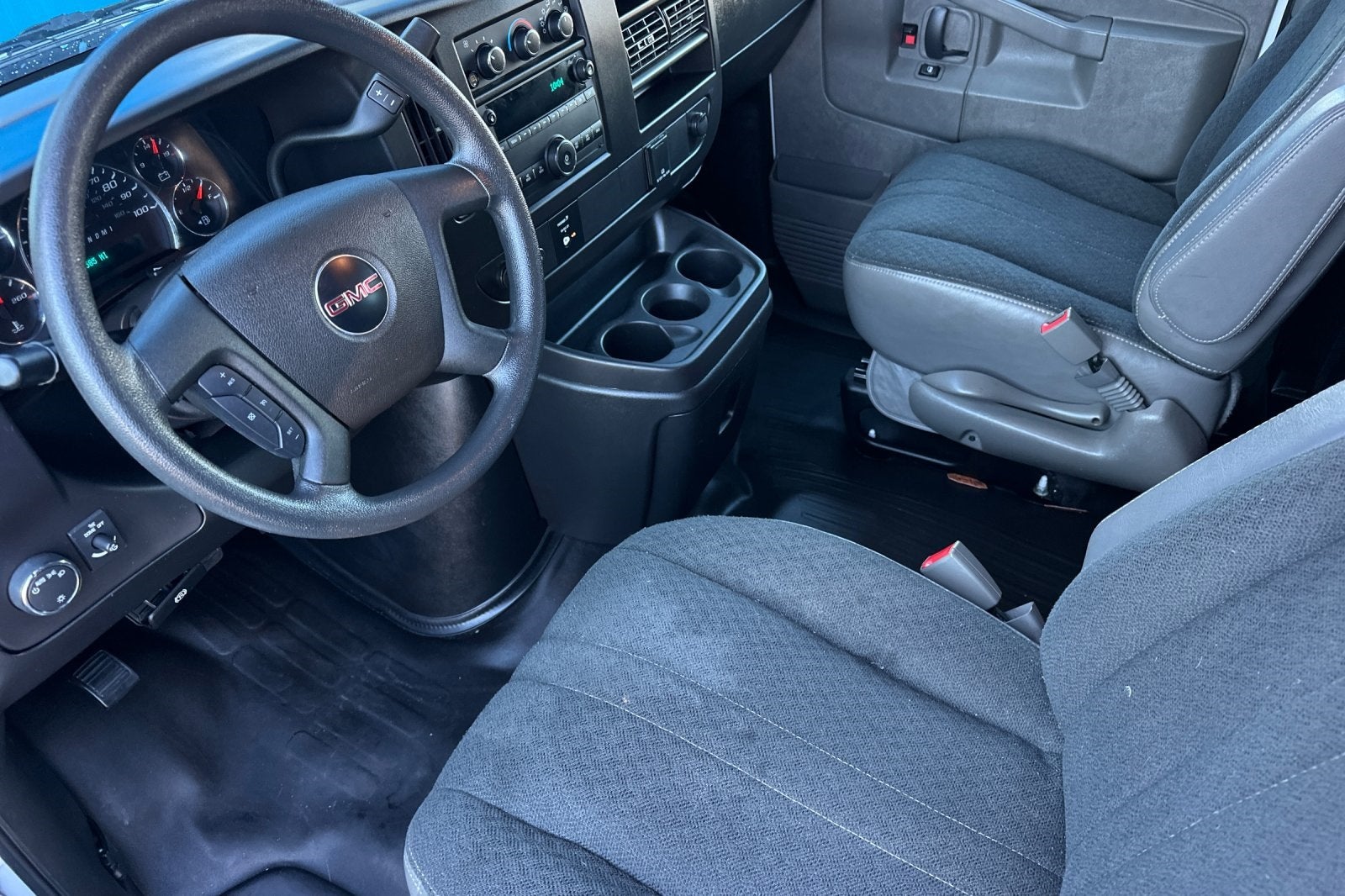 2023 GMC Savana 2500 Work Van