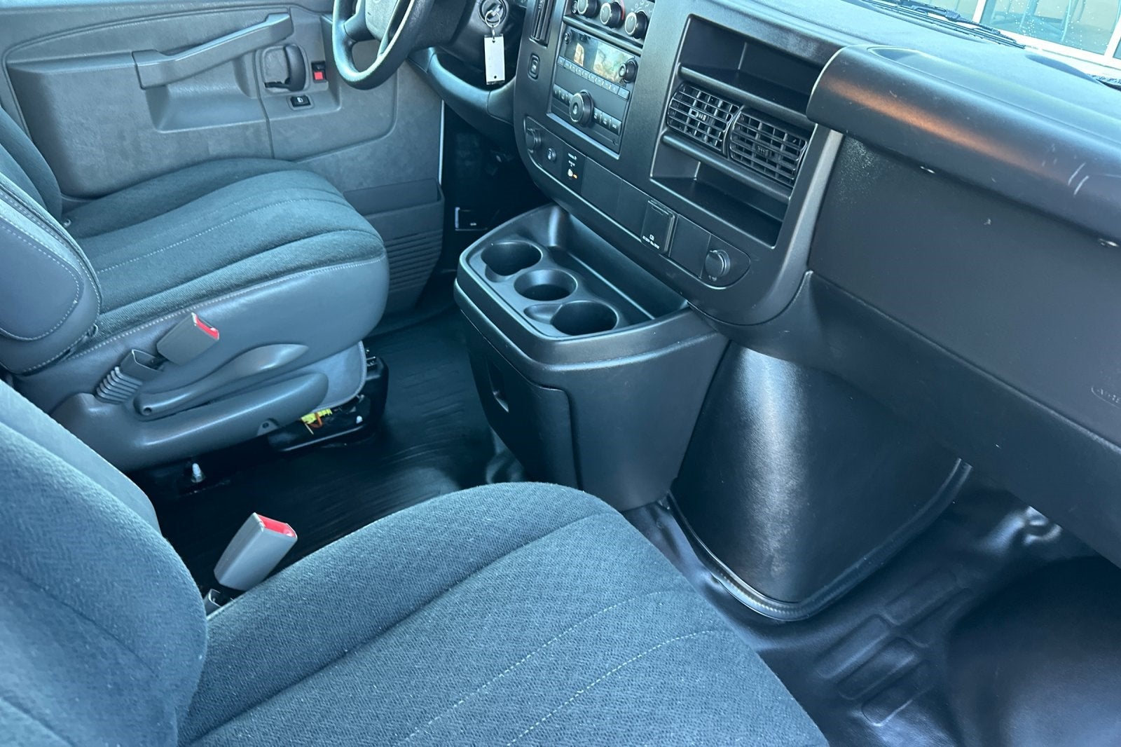 2023 GMC Savana 2500 Work Van