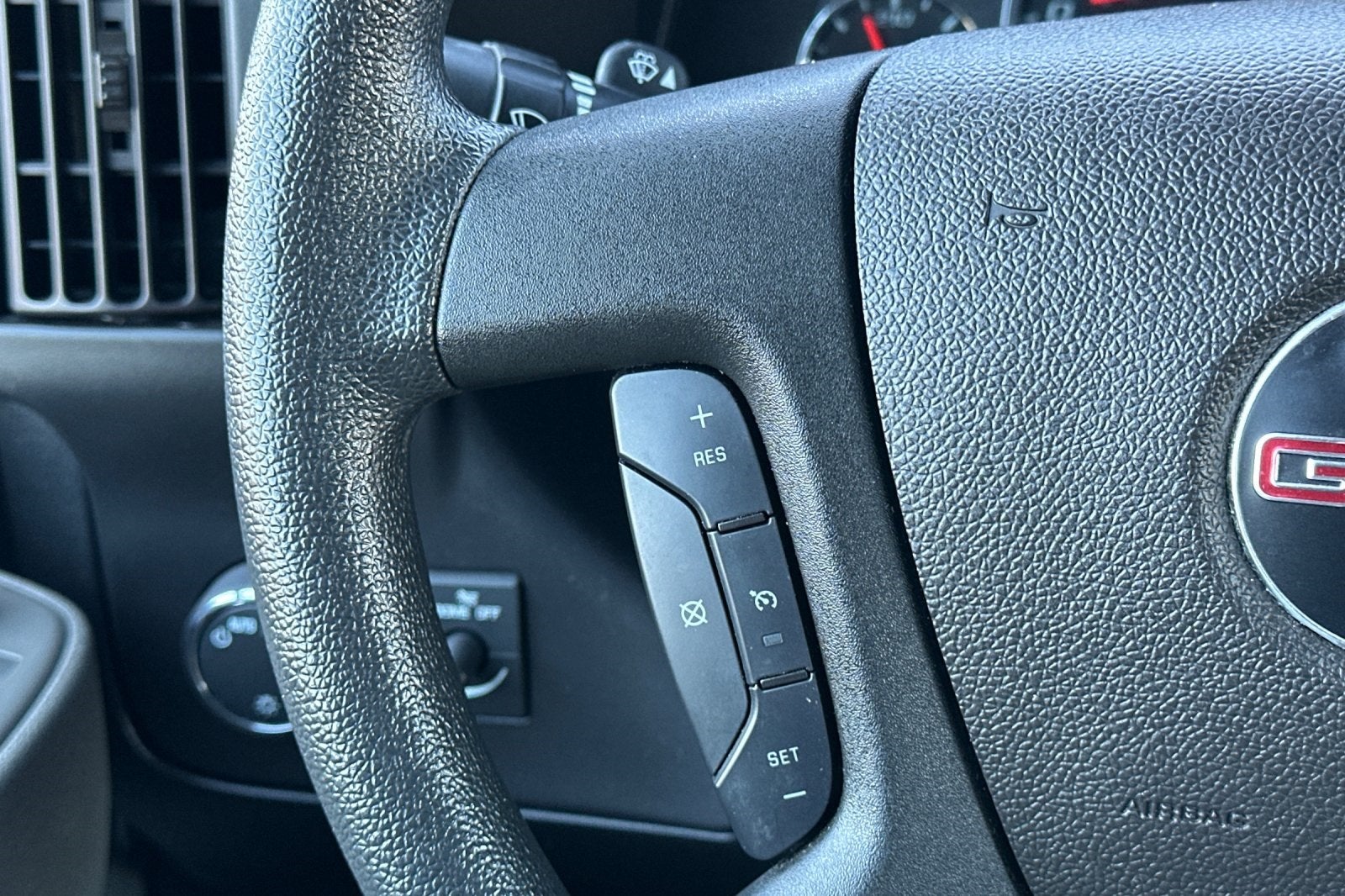 2023 GMC Savana 2500 Work Van