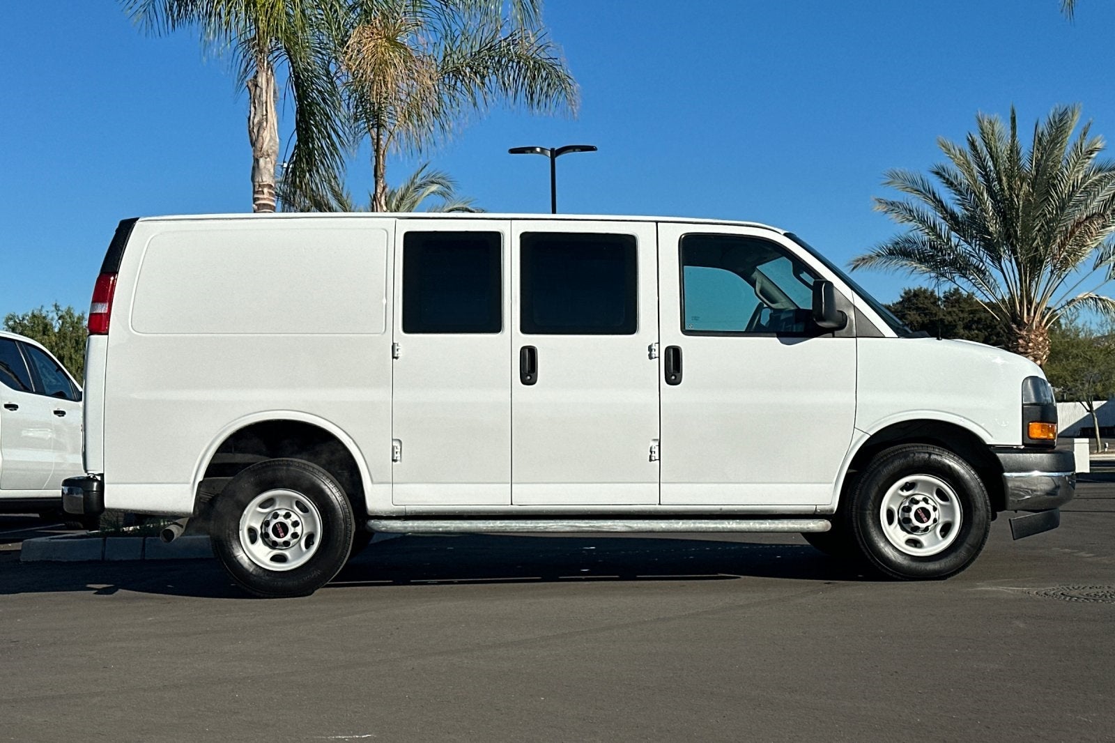 2023 GMC Savana 2500 Work Van