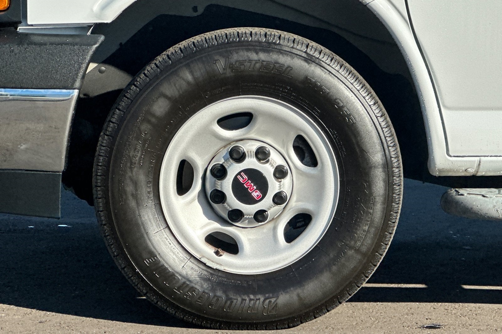 2023 GMC Savana 2500 Work Van