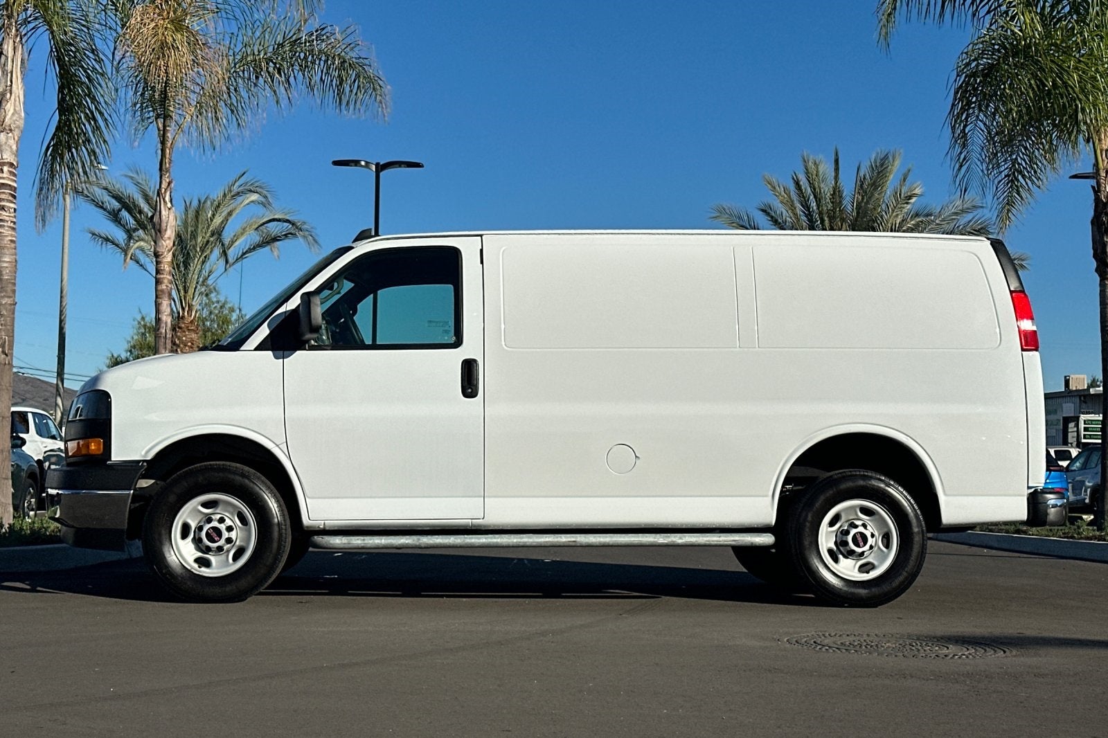 2023 GMC Savana 2500 Work Van