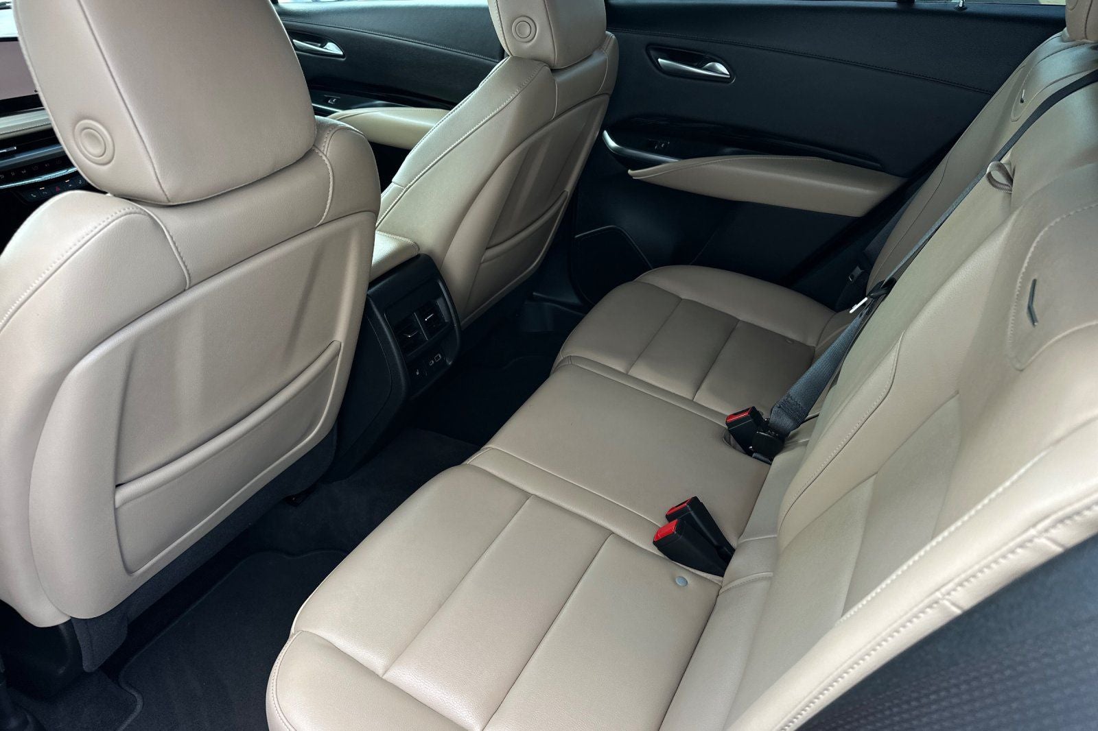 2024 Cadillac XT4 Luxury