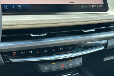 2024 Cadillac XT4 Luxury