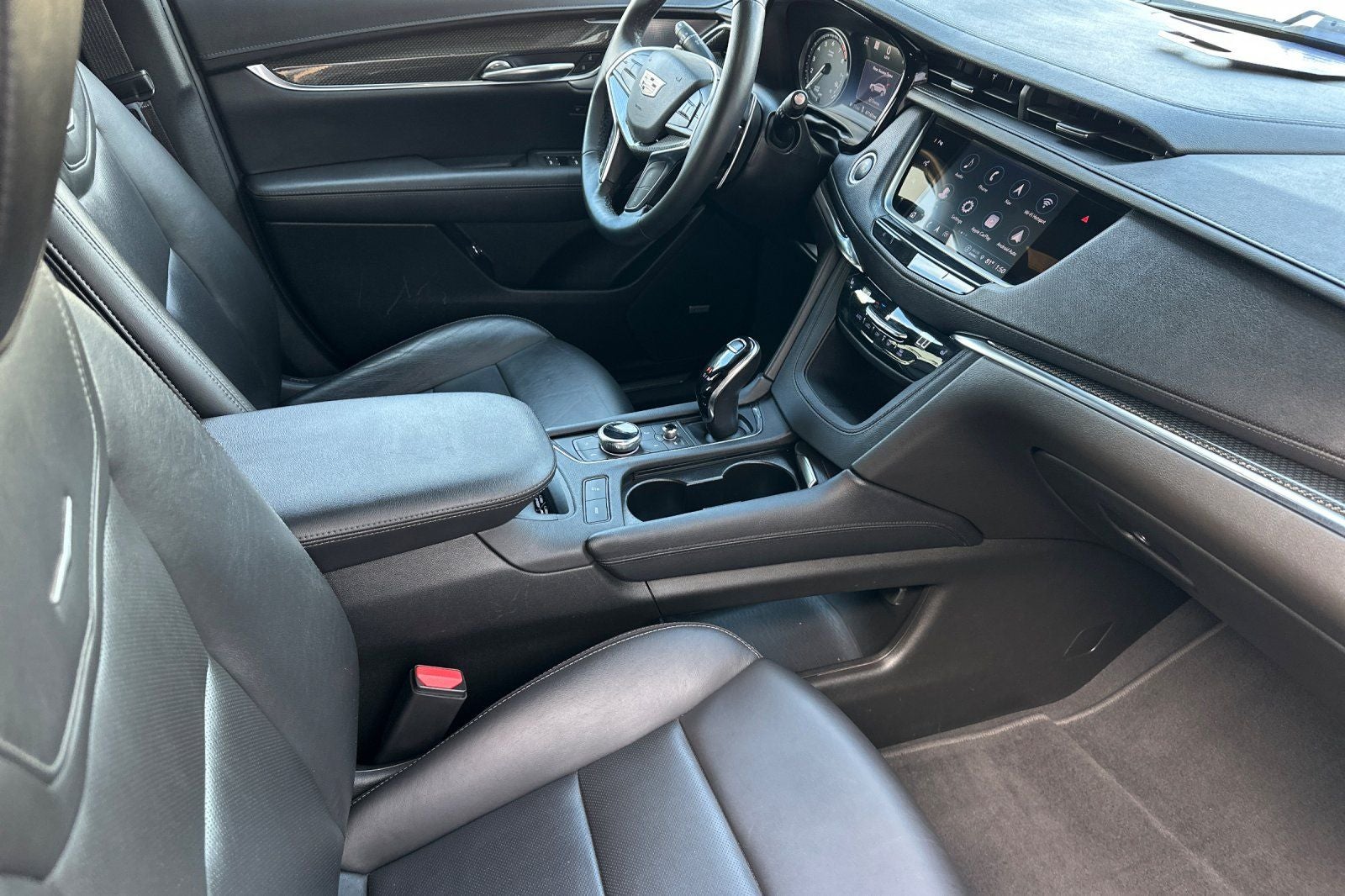 2022 Cadillac XT5 Sport