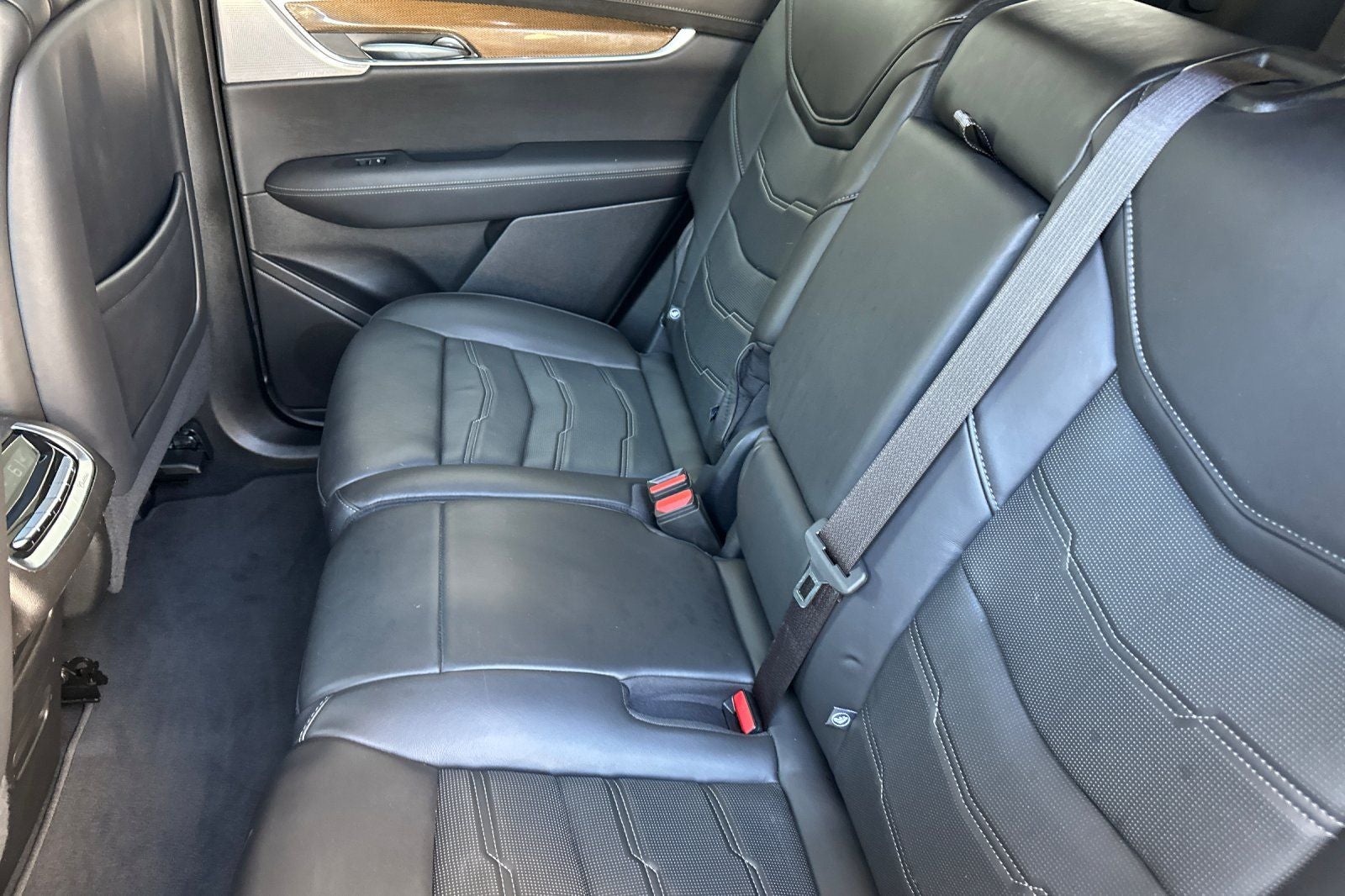 2022 Cadillac XT6 Sport