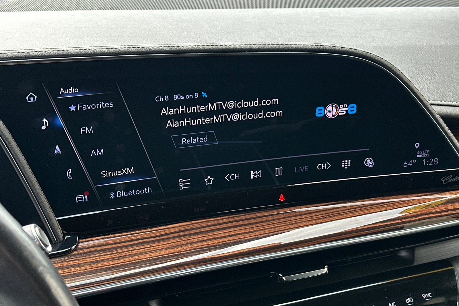 2022 Cadillac Escalade ESV Luxury