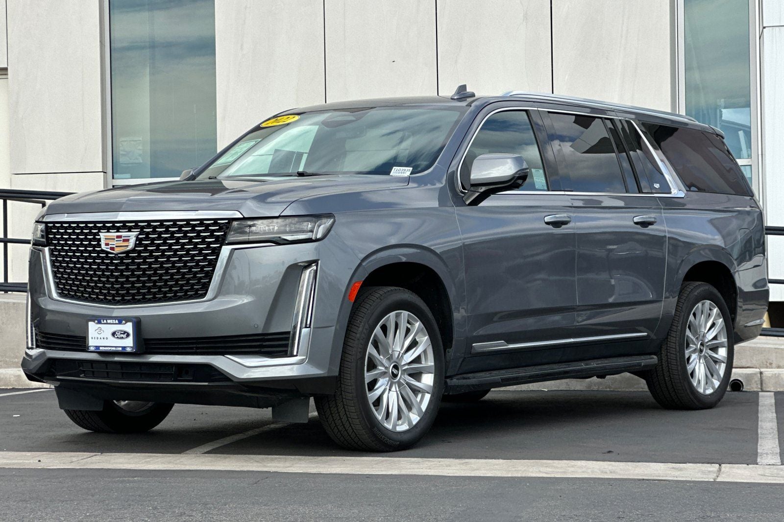 2022 Cadillac Escalade ESV Luxury
