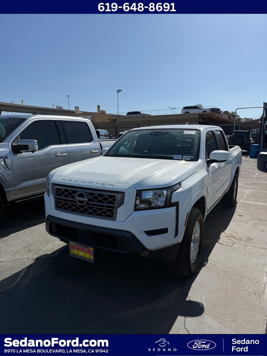 2023 Nissan Frontier SV