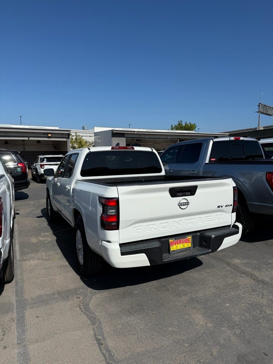 2023 Nissan Frontier SV