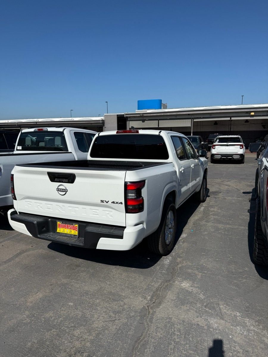 2023 Nissan Frontier SV