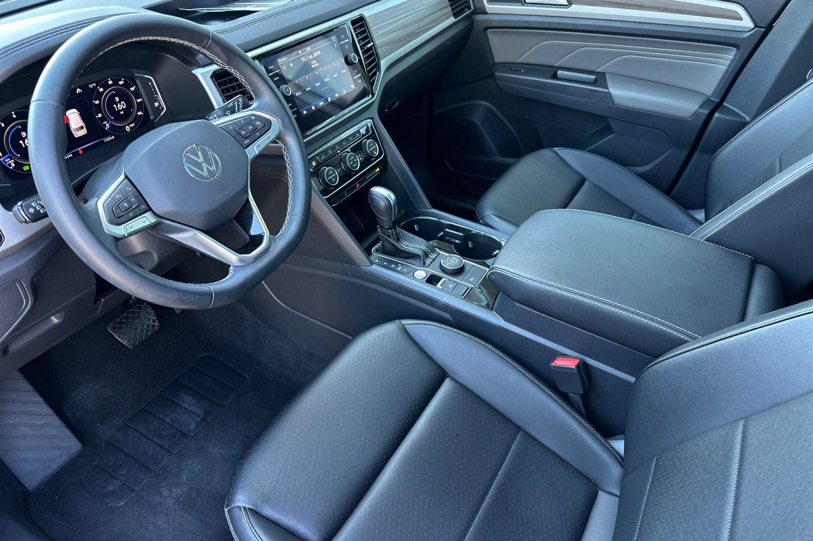 2023 Volkswagen Atlas SEL