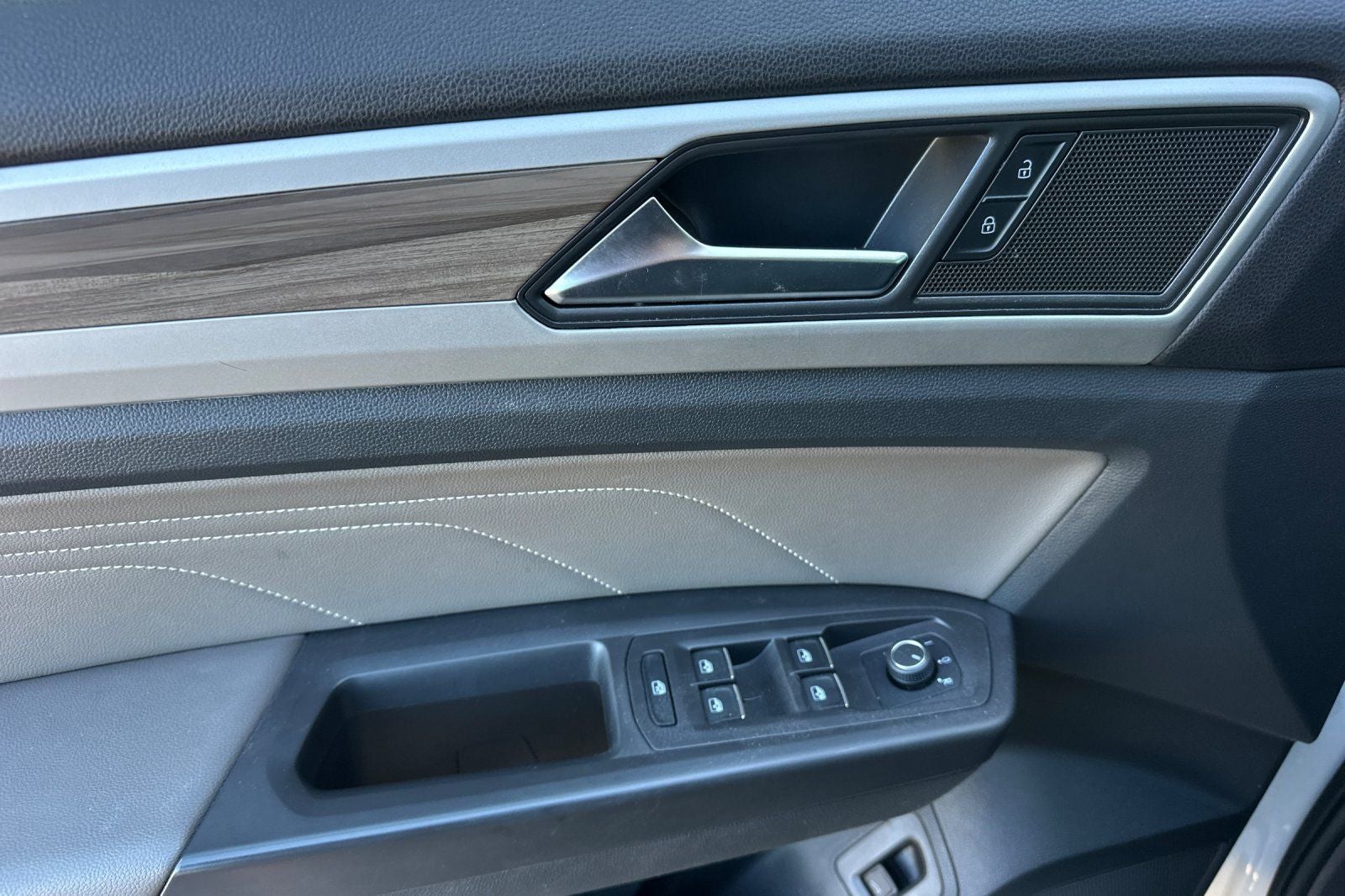 2023 Volkswagen Atlas SEL